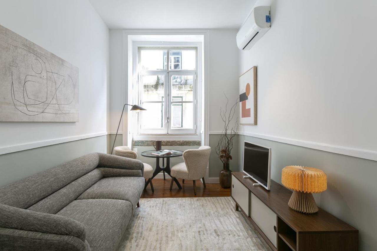 Apartment Downtown Flat With Design And Comfort At Downtown, 3rd-floor No Lift Lisbon